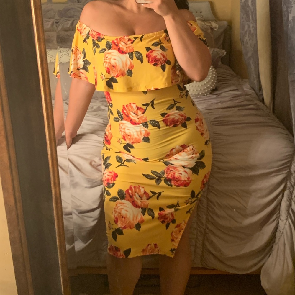 Size M dress